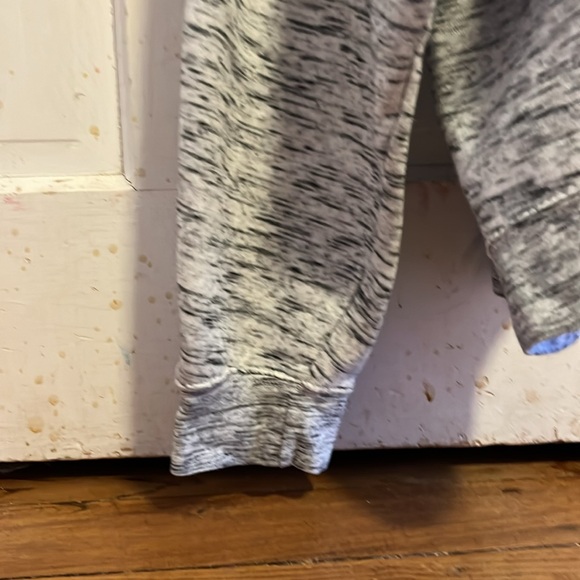 Gray NYC Hoodie M2XL - Picture 3 of 5